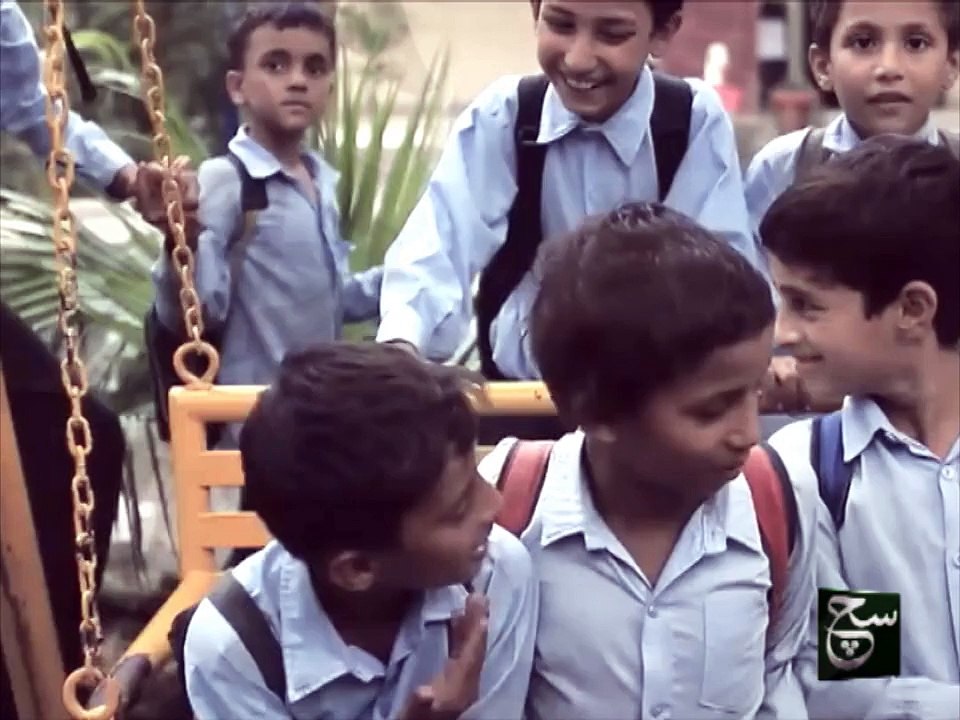 Bara Dushman Bana Phirta haiy Jo Bachon se Larta Haiy - Video Dailymotion