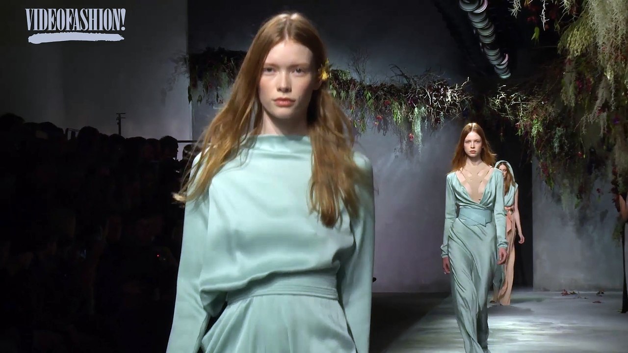 FIRST LOOK: Vionnet - Fall 2015 - Paris Fashion Week