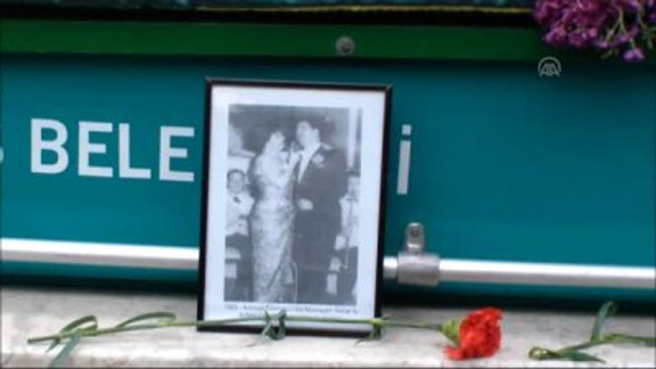 Devlet Sanatçısı Nazmi Yükselen Toprağa Verildi