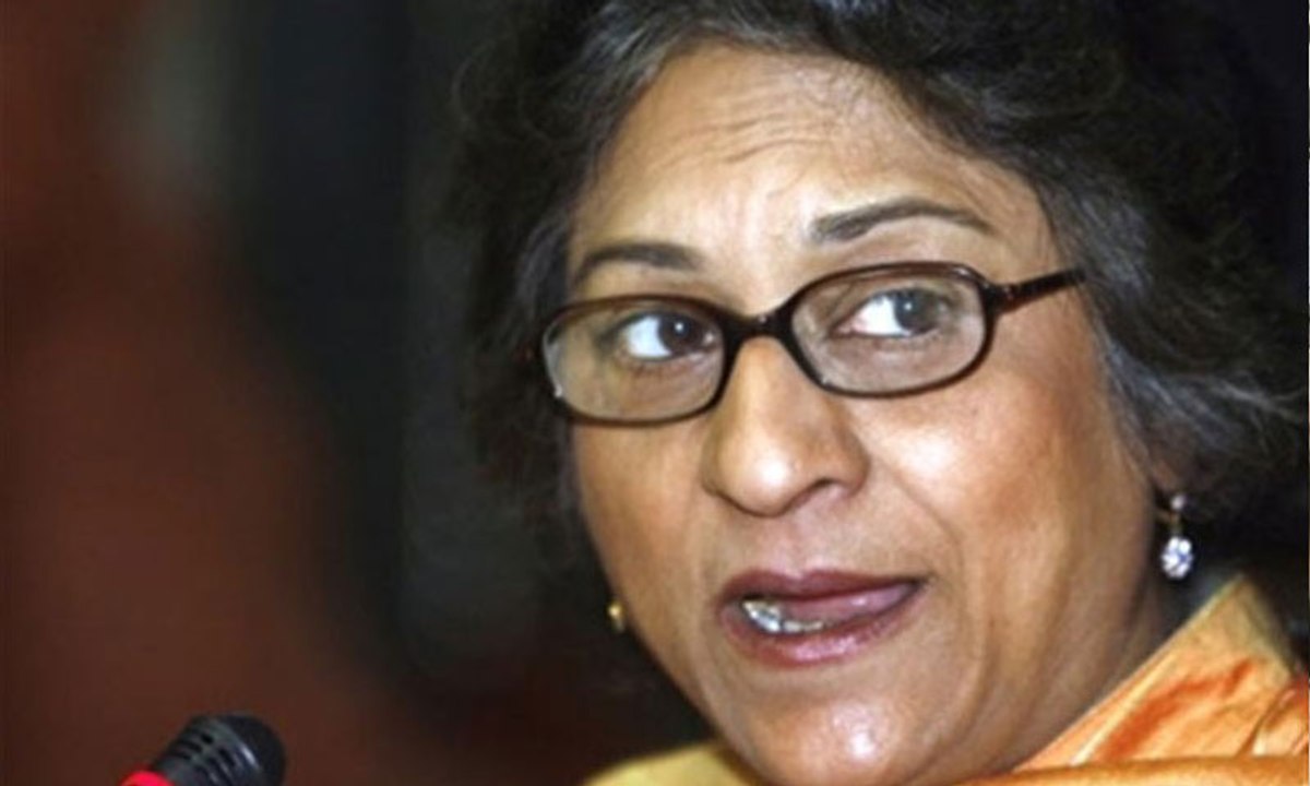 Asma Jahangir reaction on FIR against MQM chief Altaf Hussain