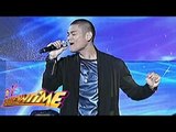 Jay-R performs his own song 'Parachute' on It's Showtime