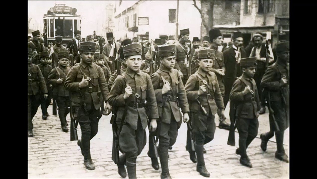 çanakkale kahraman askerleri atatürk daha önce görmediğiniz çanakkale kahramanları MUSTAFA KEMAL ATATÜRK
