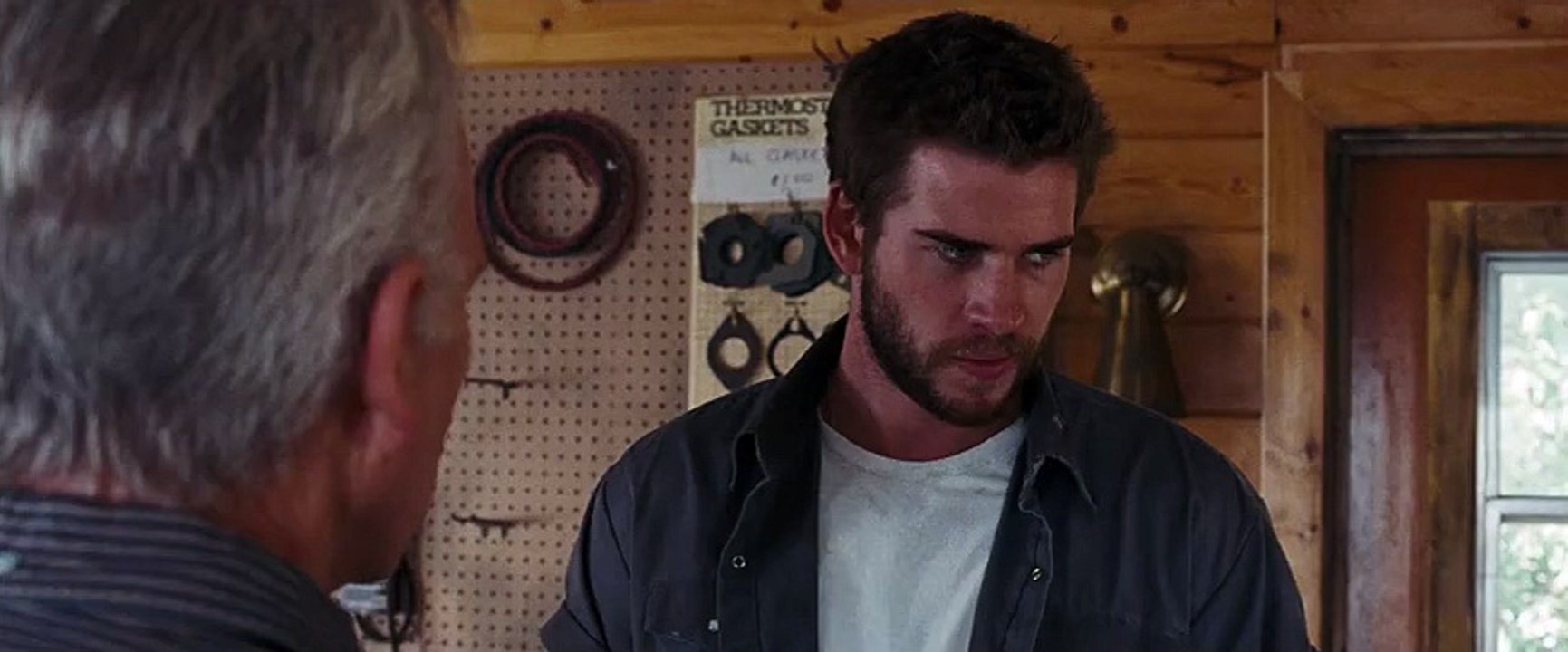 Cut Bank (2015) Lucky Don't Run in the Family - Trailer Addict