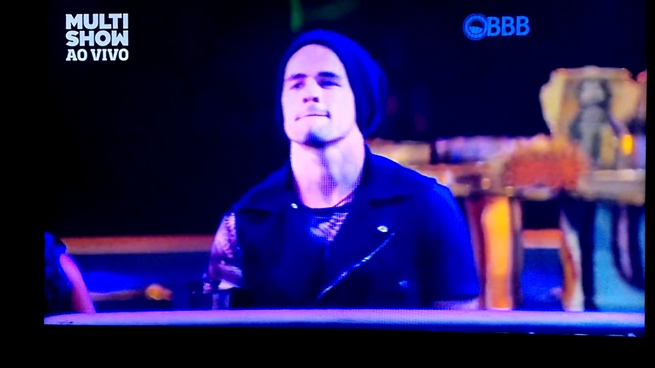 Batalha de DJs Anitta vs Naldo no BBB 2015