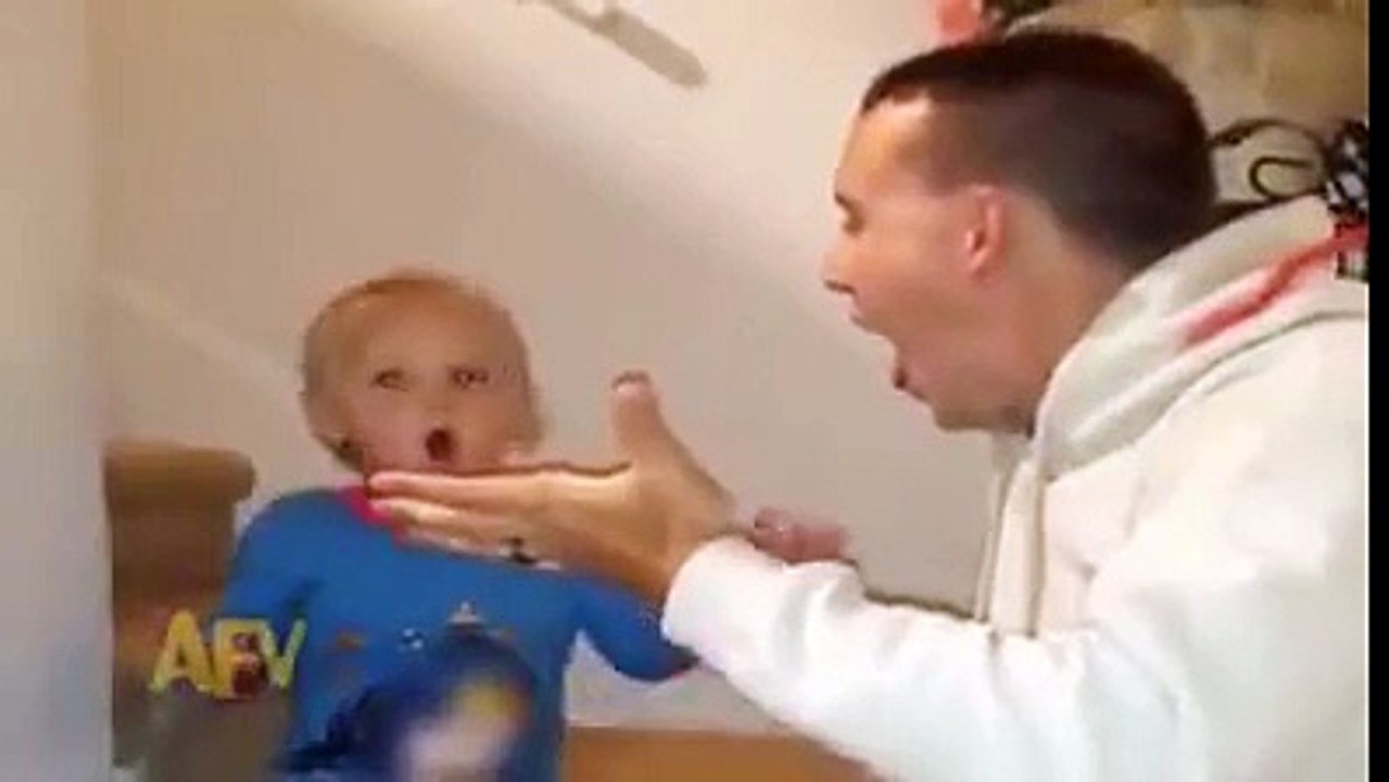 baby surprizing expressions