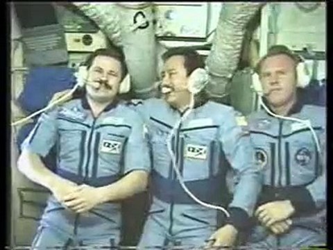 staroetv.su / Армейский магазин (ОРТ, 12.04.1998)