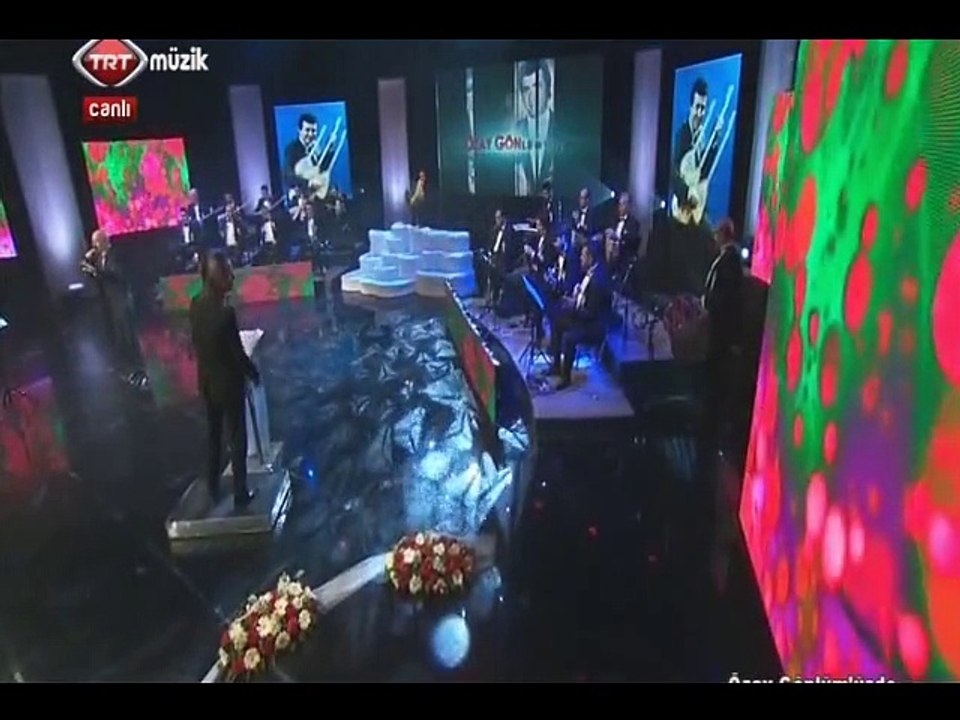 Sebahattin GÜLÜMSER-Ferayi'dir kızın adı-Özay GÖNLÜM'üz de-Şef:Ömer Hayri UZUN