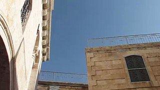 Manastirea Doamnei Noastre - Seydnaya, din Siria - Film Dailymotion [380p]