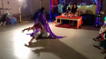 BeautiFul Girl Best Dance - Sanam Janam