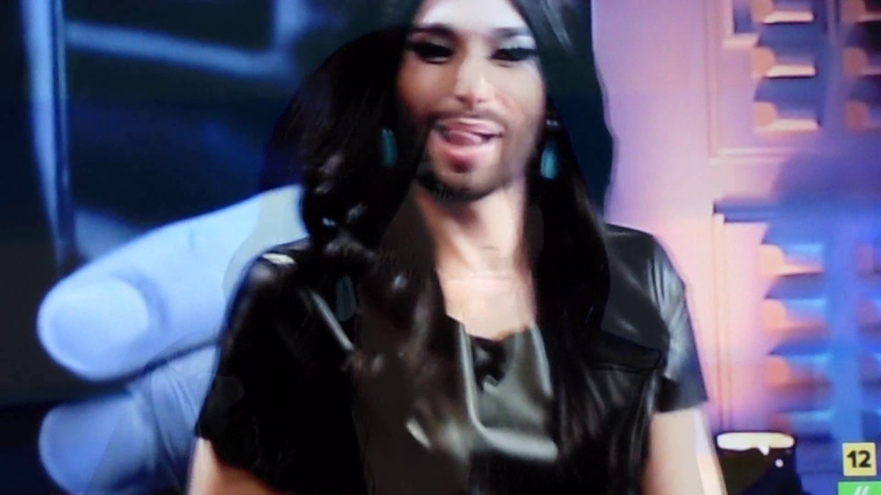 conchita "en el aire"  18.03.2015...sin traducción... no translation