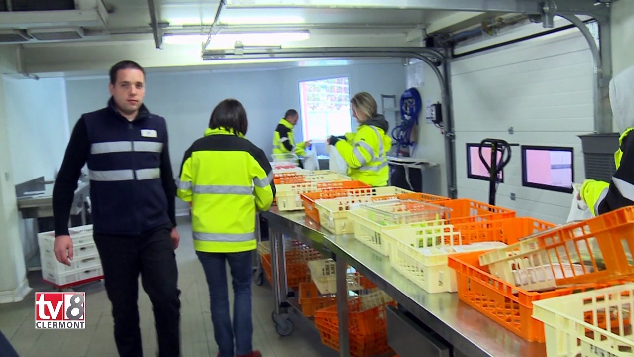 Découvrez le métier de porteur de repas au CCAS