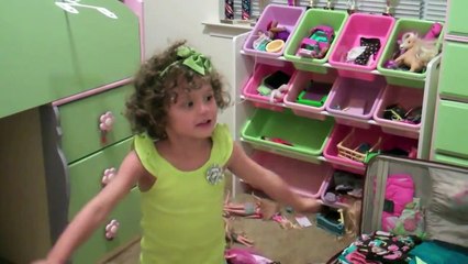 Rockstar Molly (Fun Makeovers on Kids) (WK 78)