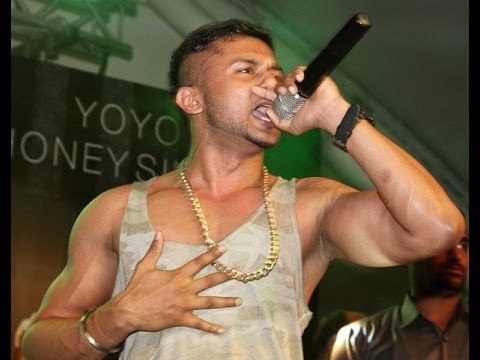 Yo Yo Honey Singh Rocking Performance @ Amby Valley For New Year Party