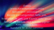 Abdullah Özdoğan - Sokakların Yalnızlığı - 2009 TÜRKÇE KARAOKE