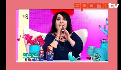 Nur Yerlitaş'tan Demba Ba şarkısı