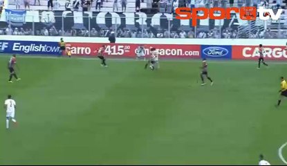 Sen misin kadın hakeme itiraz eden!