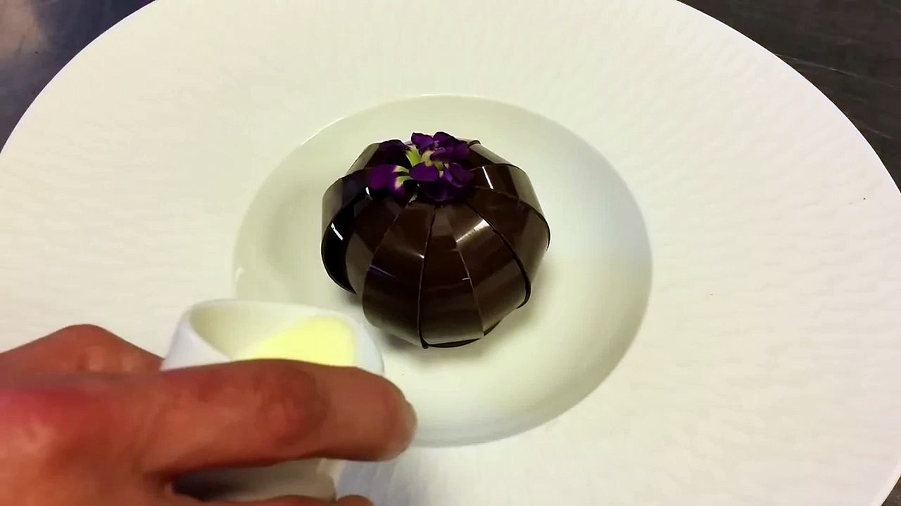 Este es el mágico postre que "florece"