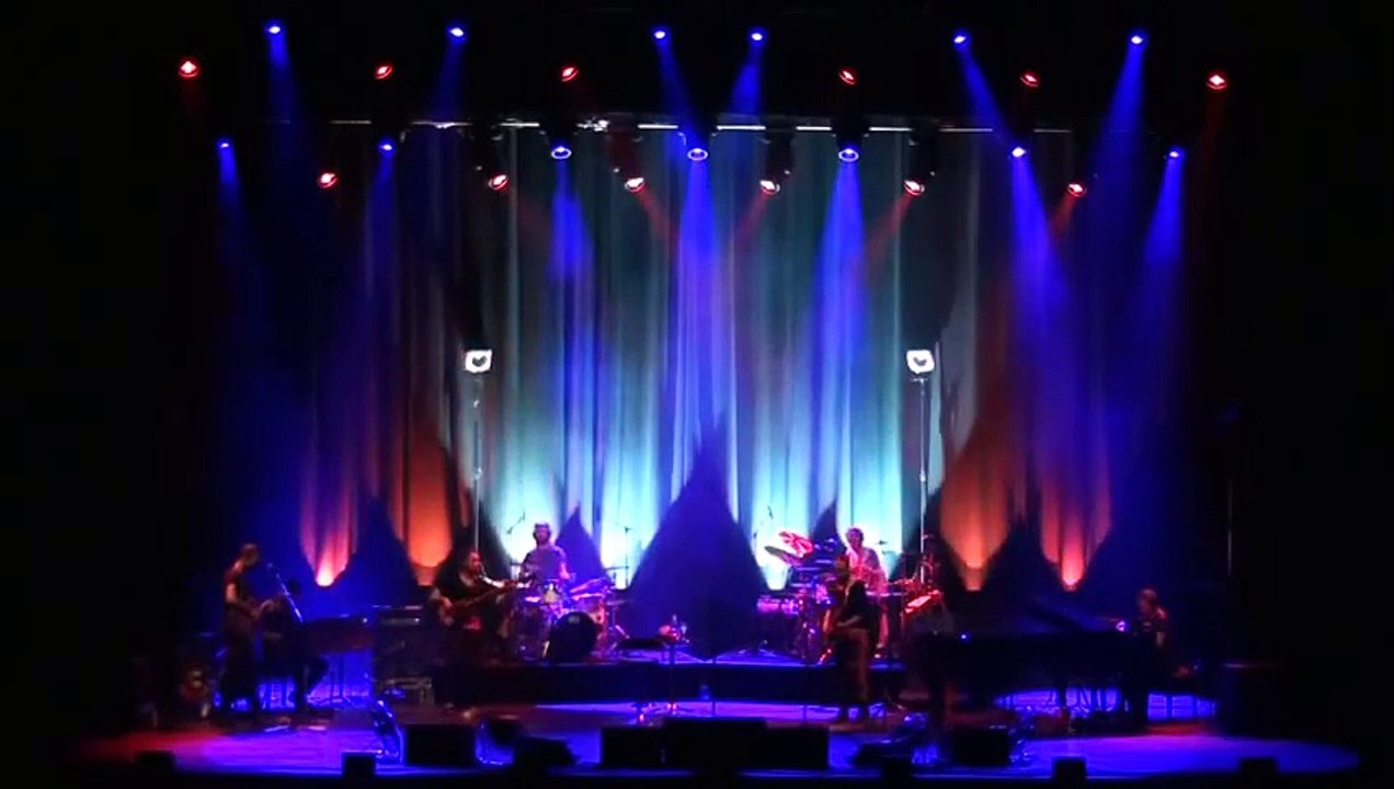 Sezen Aksu & Korhan Futacı ve Kara Orkestra Zorlu Center Konseri - Alice