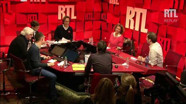 Stéphane Bern reçoit Corinne Touzet pour la pièce Une journée particulière d'Ettore Scola, actuellement au Petit Montparnasse à Paris.A LA BONNE HEURE PARTIE 3 18 03 15