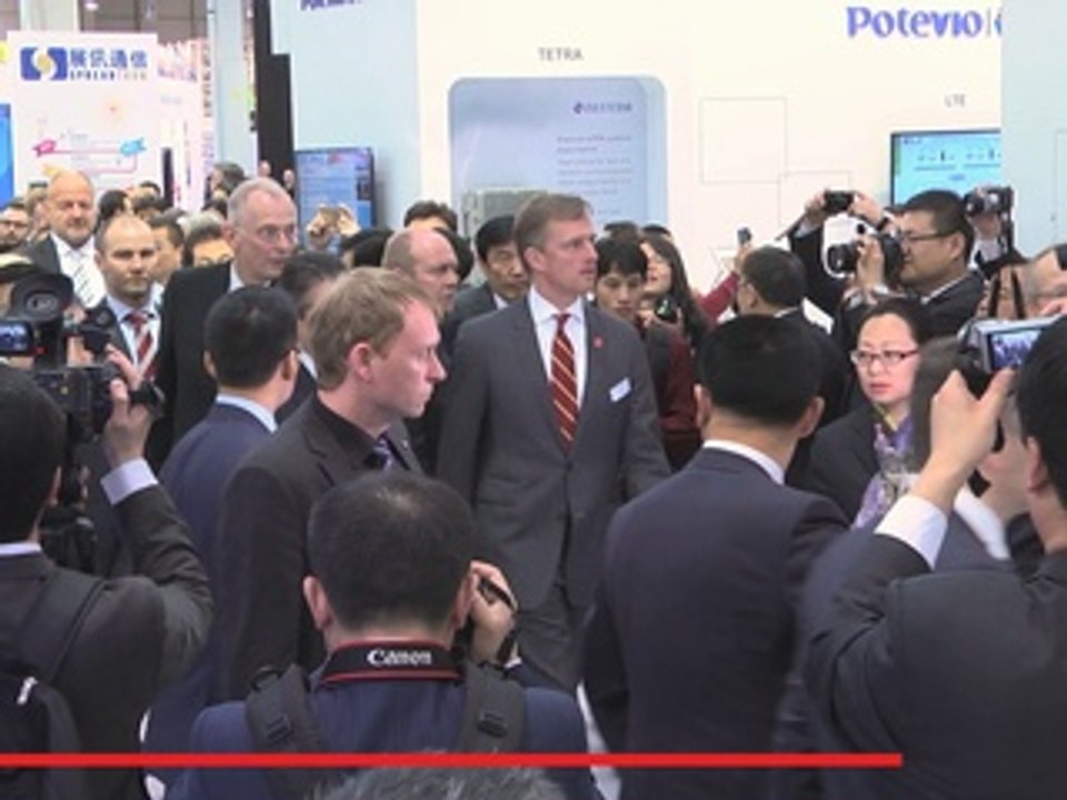 CeBIT 2015 - 100 Sekunden Tag 1