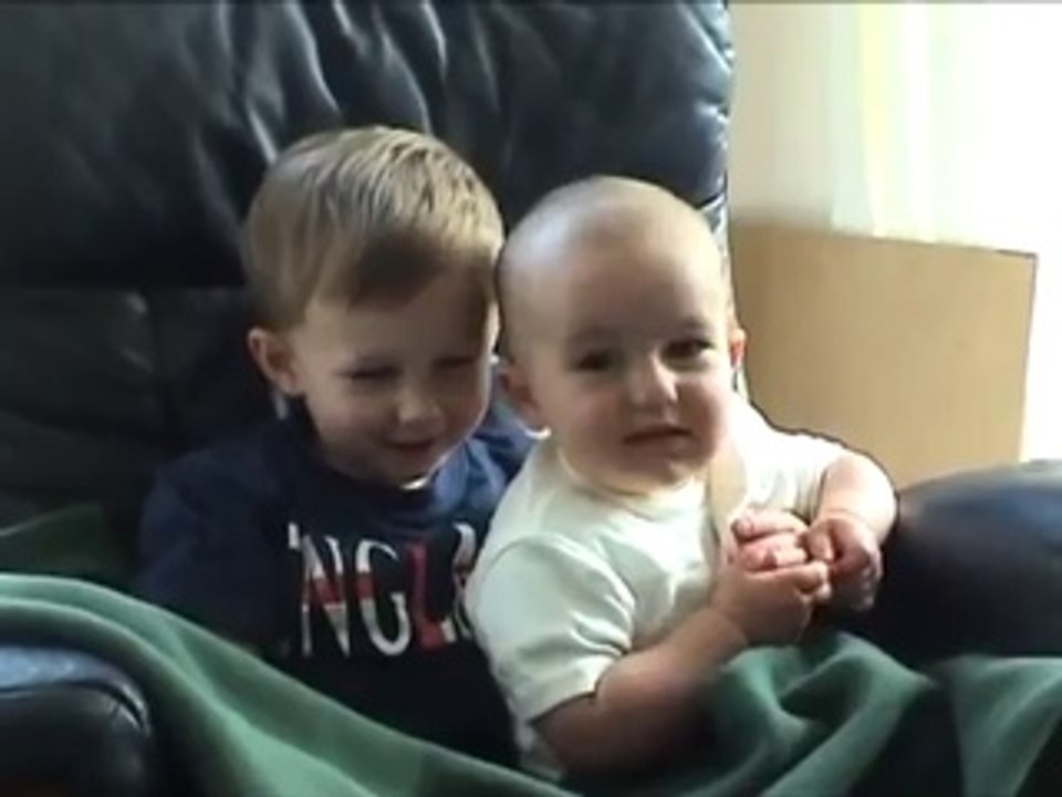 Charlie bit my finger - again !