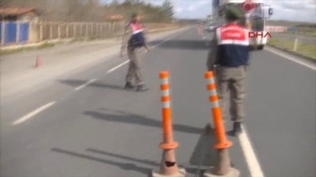 Diyarbakır'da Yasadışı Yollarla Ülkeye Sokulan 8 Lüks Araç Ele Geçirildi