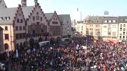Avrupa Merkez Bankası'nın Yeni Açılan Binası Protesto Edildi