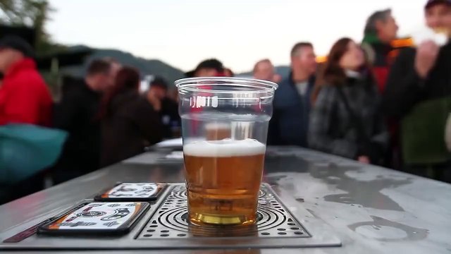 Cette machine à Bière est Révolutionnaire