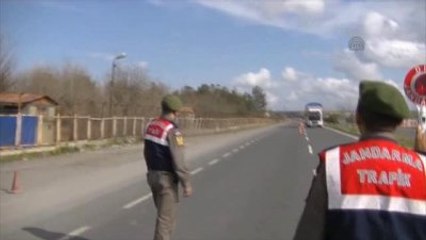 Jandarma Operasyonunda Gümrük Kaçağı 8 Lüks Araç Elegeçirildi, 10 Kişi Gözaltına Alındı