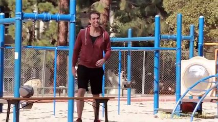 Il bluffe tout le monde avec ce tour de magie tout simple !