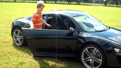 11 yr old kid ripping up a Audi R8 Supercar just for fun