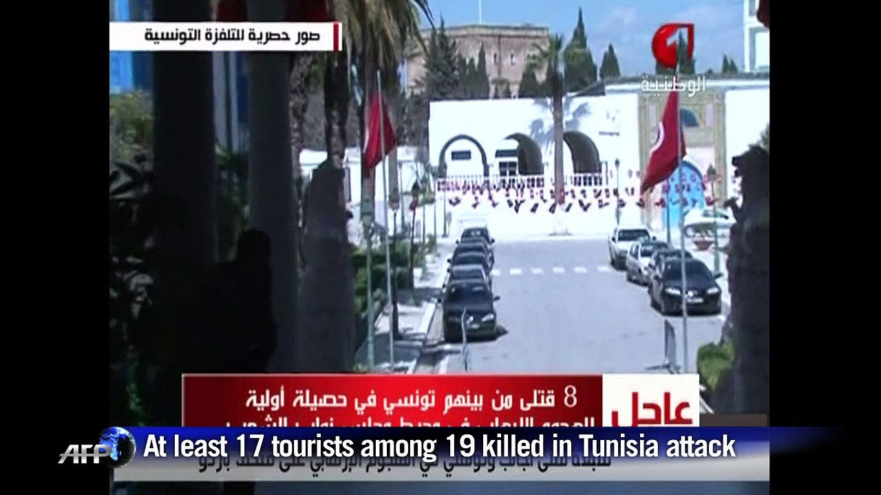 Seventeen tourists among 19 killed in Tunisia museum attack