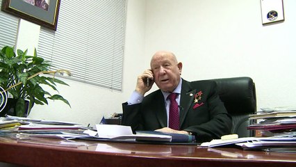 اليكسي ليونوف يستذكر مغامرته قبل نصف قرن كأول رجل يسبح في الفضاء