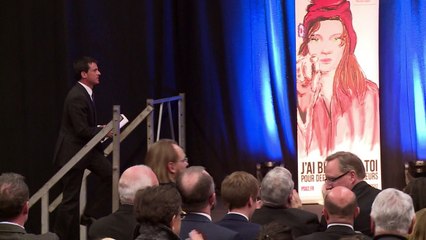 Manuel Valls s'en prend à un Front national "qui ment"