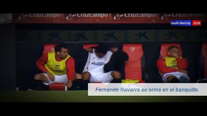 Yedek kulübesinde bardağa işeyen futbolcu