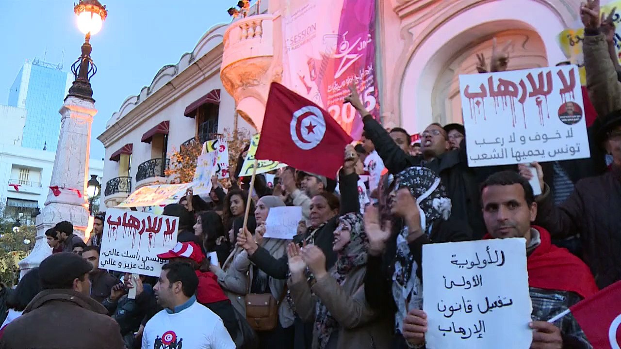 Tunesien bangt nach Terror um Touristen