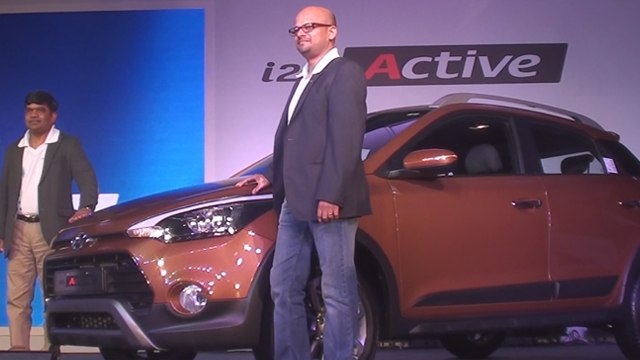 Hyundai i20 Active Launched In Mumbai