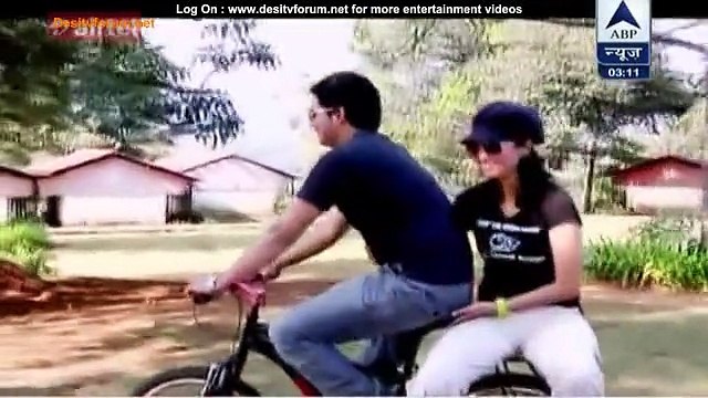 Yeh Rishta Kya Kehlata Hai - Mein Naitik Ne Kiya Apni Real Wife Se Romance 19th March 2015