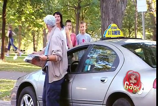 JFL Hidden Camera Pranks and Gags - Splitting The Taxi
