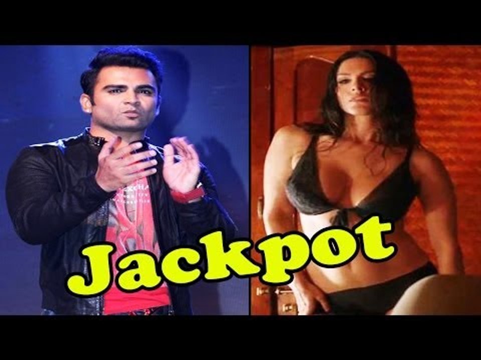 Sunny Leone @ Music Launch Of Film ''Jackpot'' @ Mithibai College