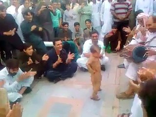Have you ever seen the dance of a cute chlid