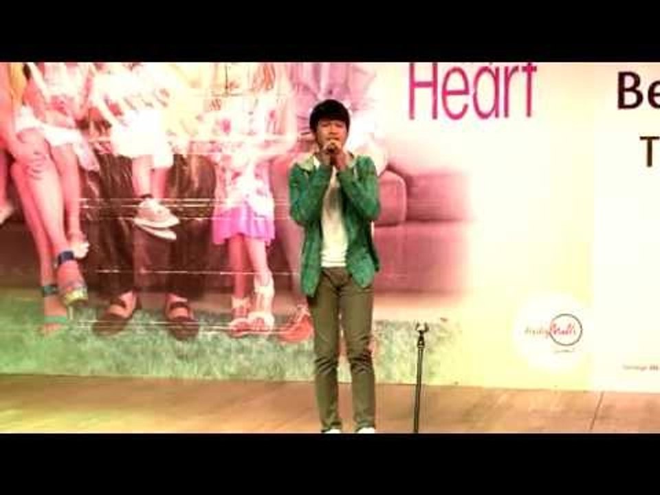 Jerome Ponce sings 'Don't Stop' at the Be Careful With My Heart Finale Mall Show