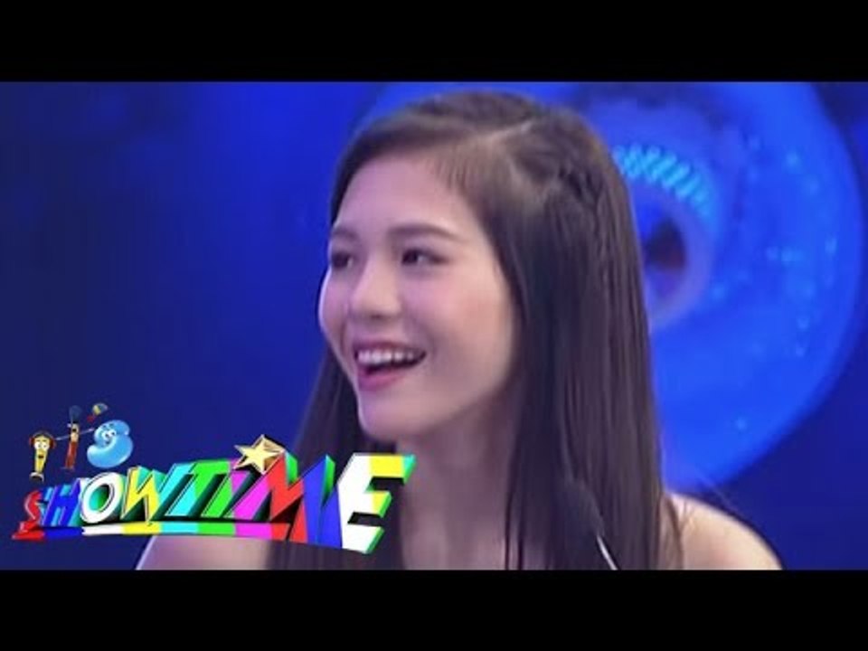 Janella and Vice in a singing showdown