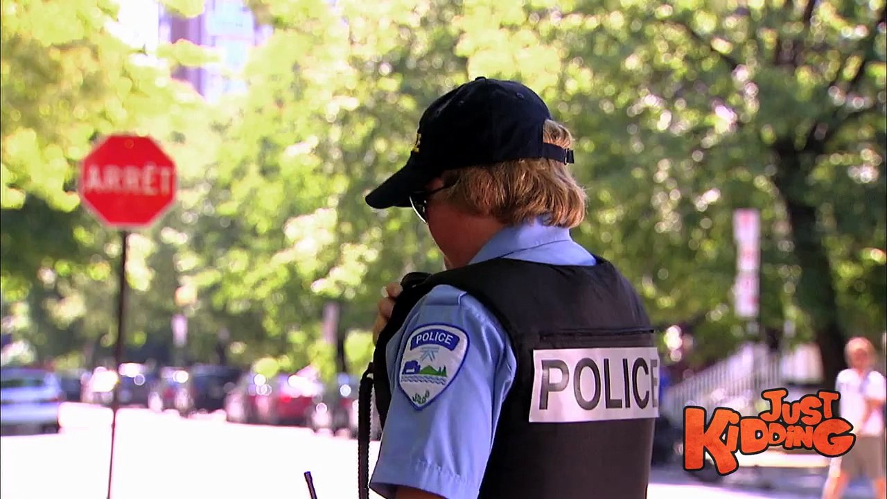 Fake Police Officer Tricks Drivers - Just Kidding Prank