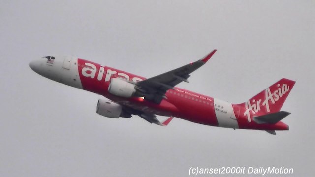 Airbus A320-216 Air Asia Takeoff from Hong Kong Airport. Reg 9M-AJD flight AK137 to Kuala Lumpur