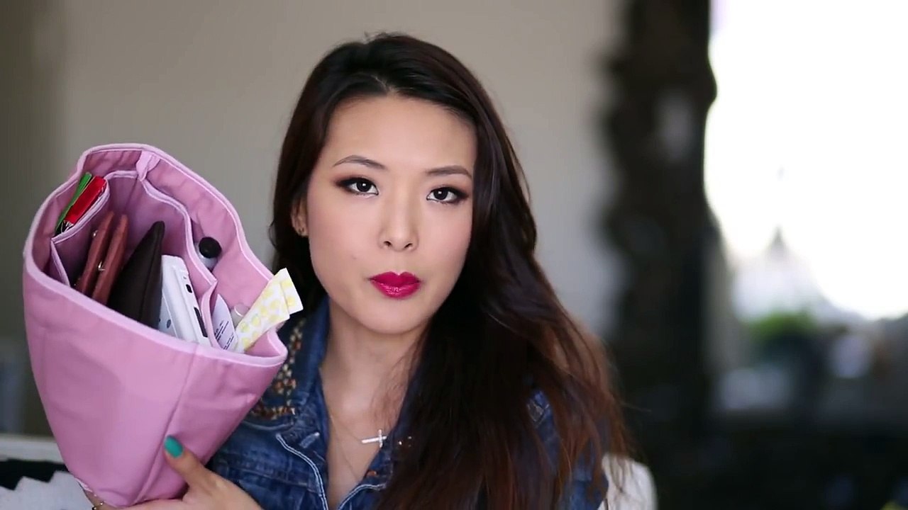 What's In My Purse?