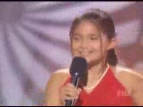 Première gagnante de American Juniors