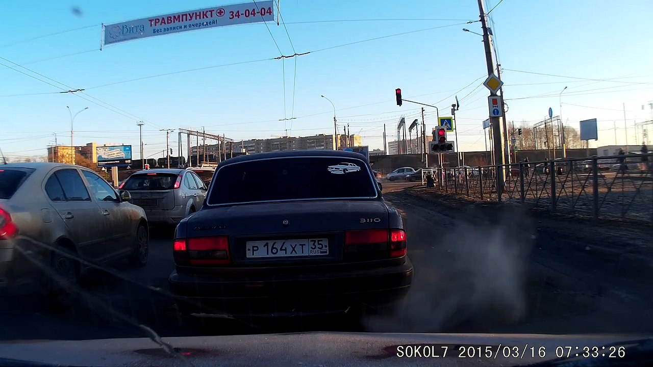 Un enfant éjecté, attachez vos ceintures