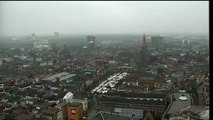 Zonsverduistering zorgt voor donkere skyline in Stad - RTV Noord