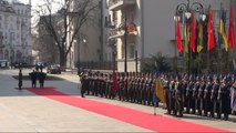 Erdoğan, Ukrayna Devlet Başkanı Poroşenko Tarafından Askeri Törenle Karşılandı